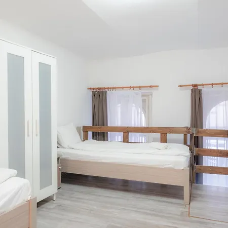 Elizabeth * בודפשט