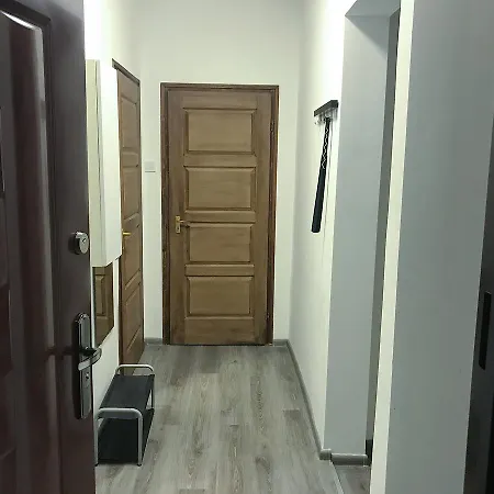 Elizabeth Apartment *