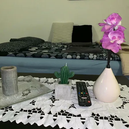 Elizabeth Apartment